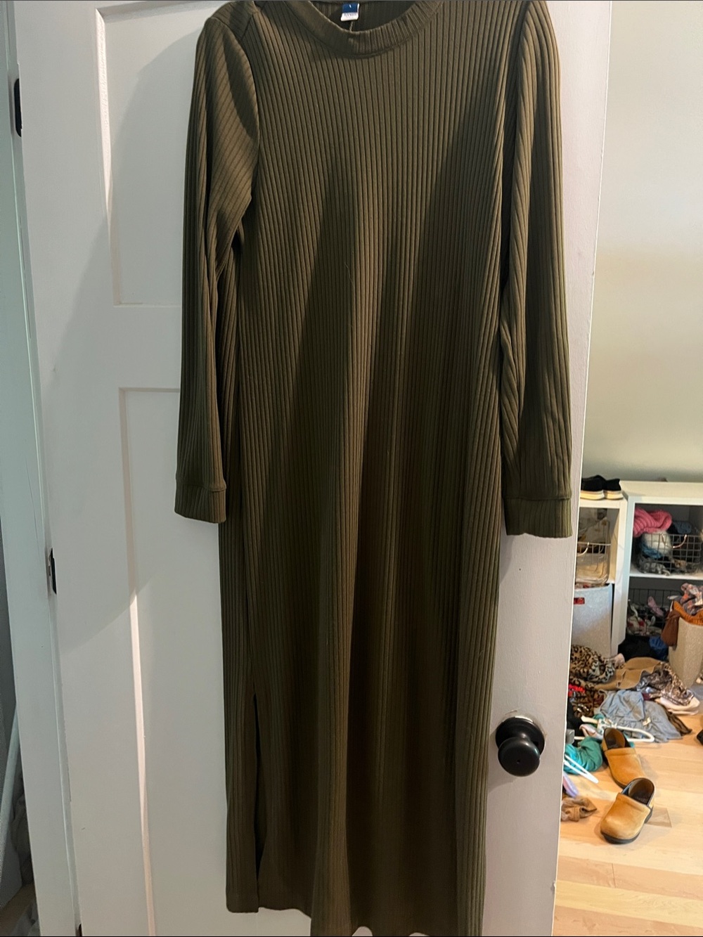 Old Navy Olive Green Ribbed Maxi Dress